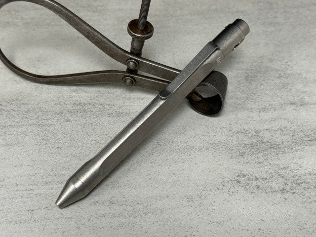 TiButton® Titanium Single Lock