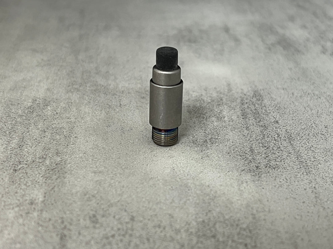 Titanium LeadSlinger® Mechanism