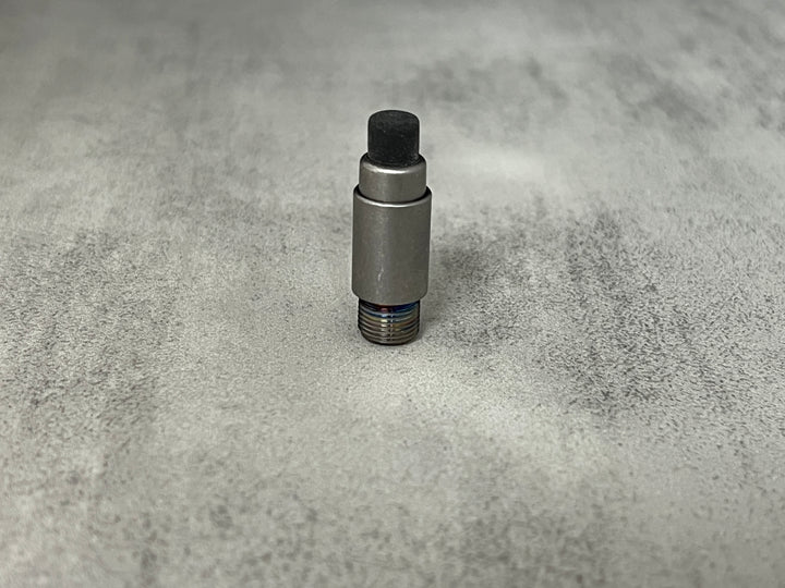 Titanium LeadSlinger® Mechanism