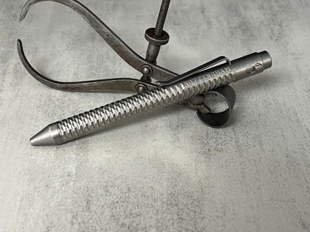 TiButton® Titanium Double Lock
