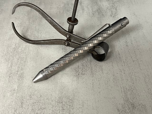 TiButton® Titanium Single Lock