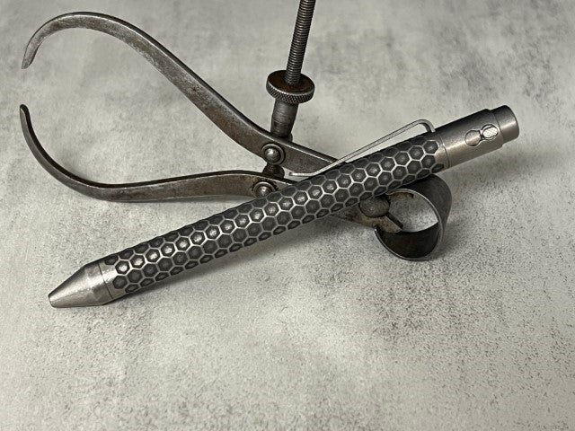 TiButton® Titanium Double Lock