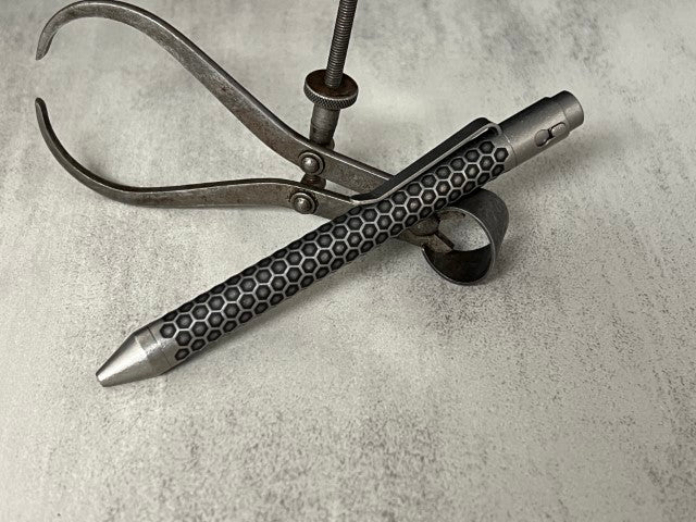 TiButton® Titanium Single Lock
