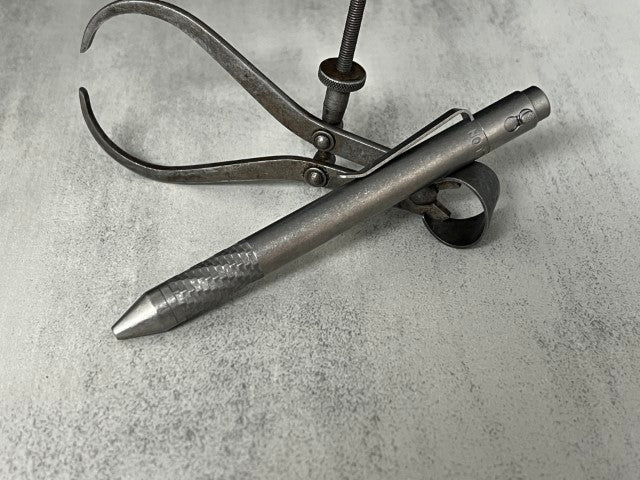 TiButton® Titanium Double Lock