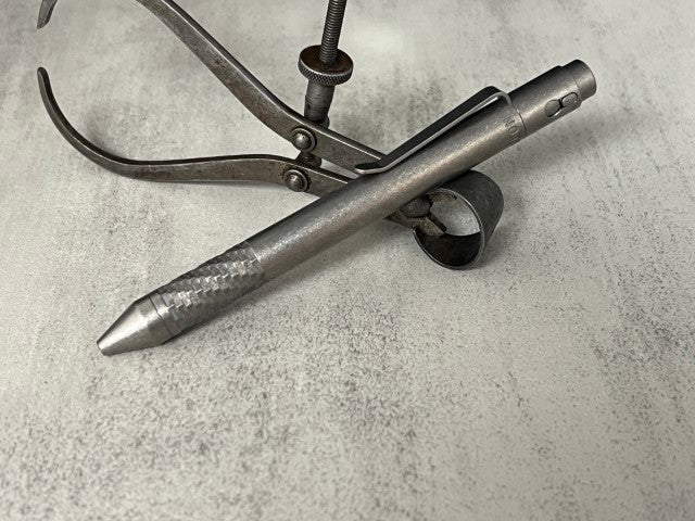 TiButton® Titanium Single Lock