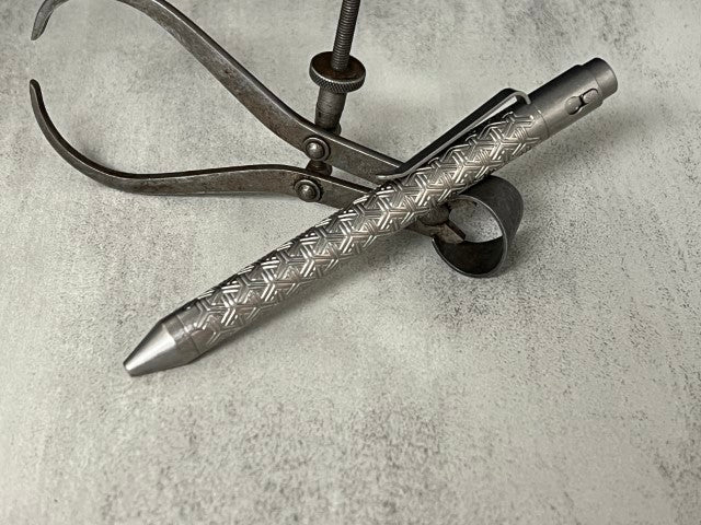 TiButton® Titanium Single Lock