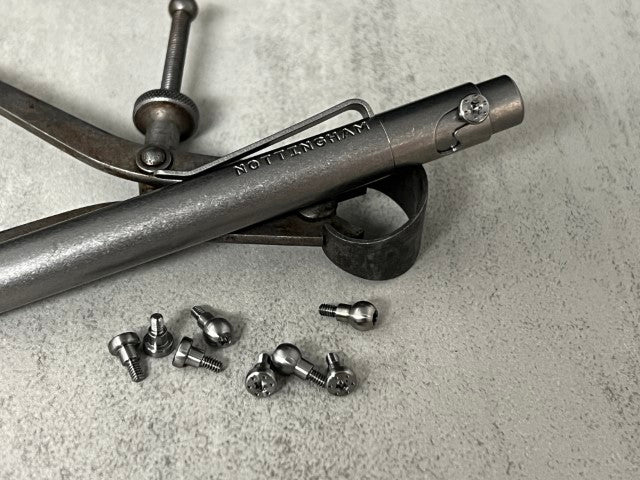 High and Low Bolt Knobs